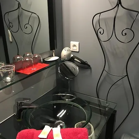 Amazone 49 Couette-café Cholet